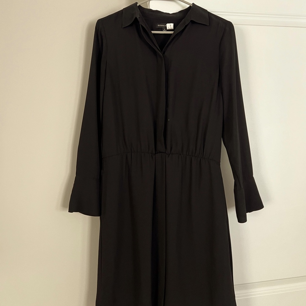 Black Banana Republic Dress!